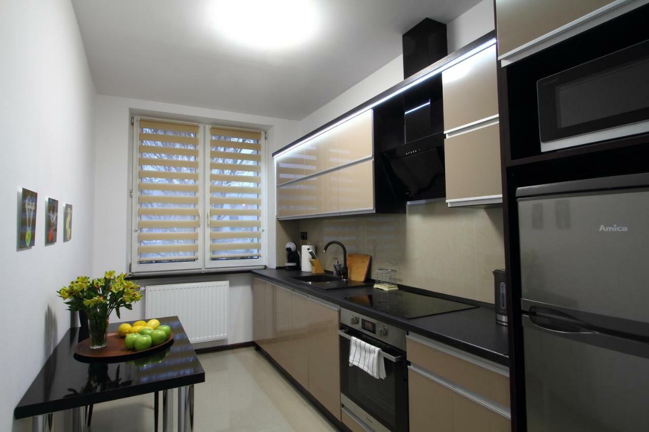Apartament H&P Gold Apartment Warsawa Bagian luar foto